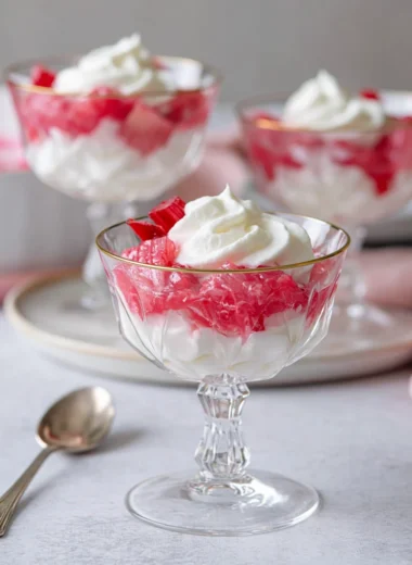 rhubarb fool