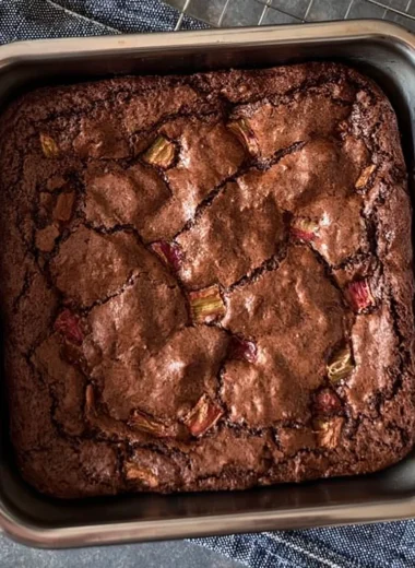 Rhubarb Brownies